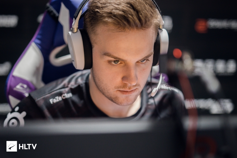 王者荣耀KPL比赛战报：Hero久竞终于收获首胜