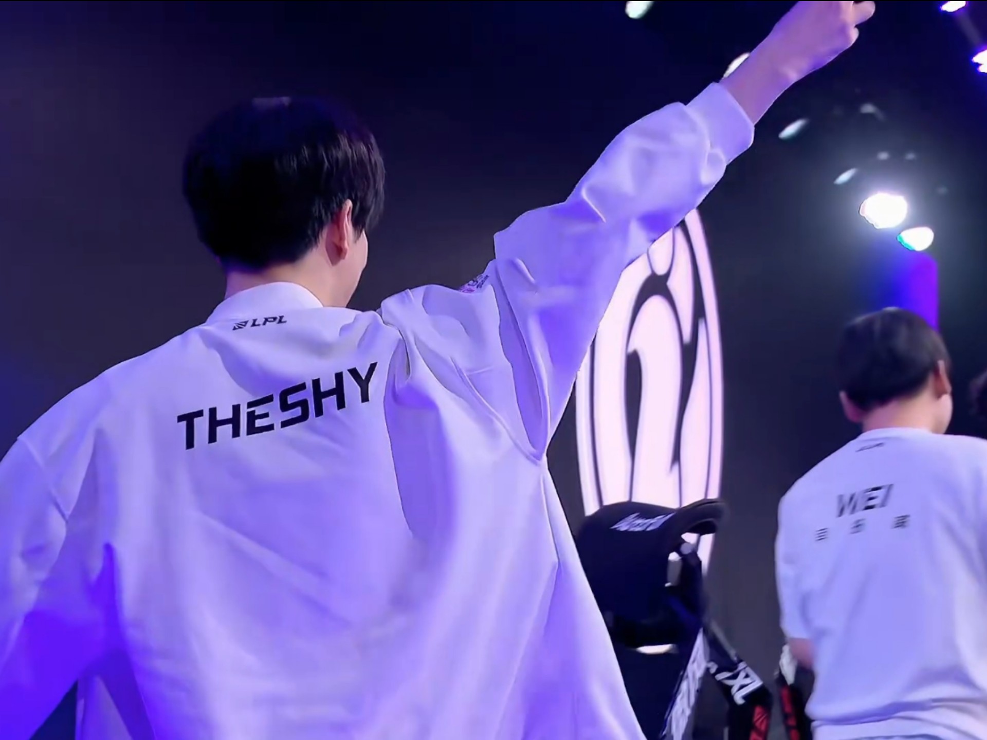 虎牙传奇杯巅峰数据：Xiyang单杀最多，Theshy被单杀最多