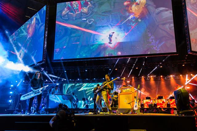 IEM 科隆 2024：吉米托神各C一把 Mouz 2-0击败G2